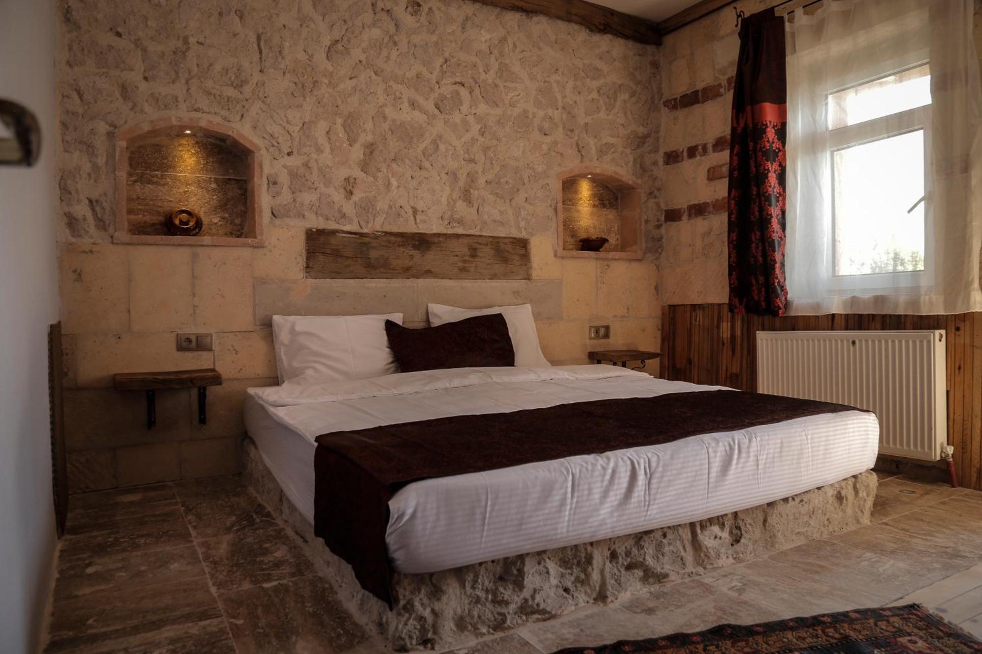 Philosophy Hotel Учгісар Екстер'єр фото